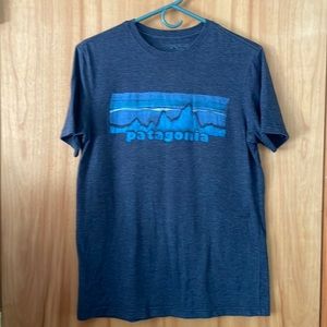 Patagonia logo tee